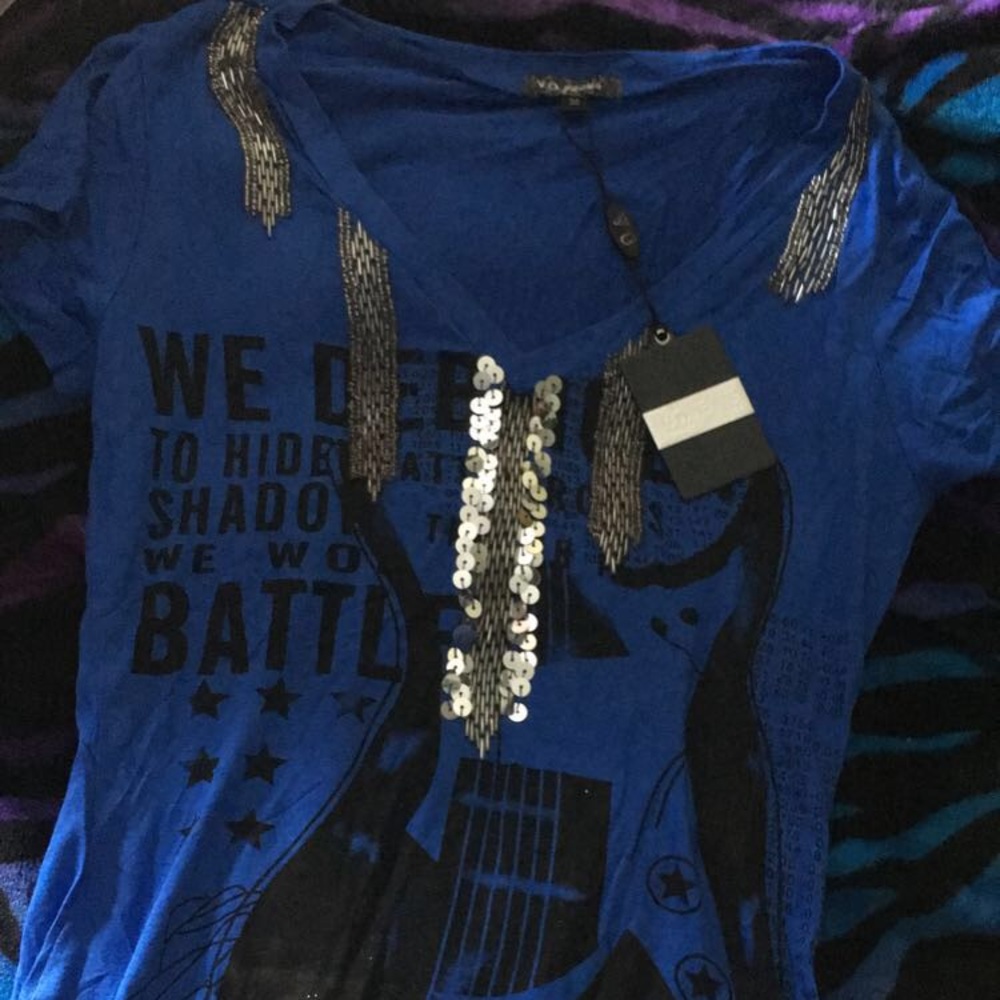 Blue graphic tee